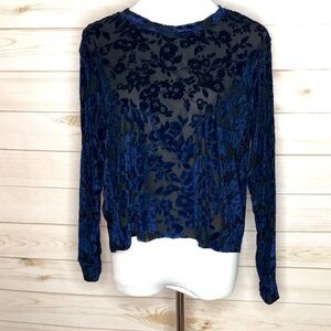 Elegant Blue Floral Pullover